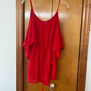 Red Gab & Kate cute dress with skits in arms